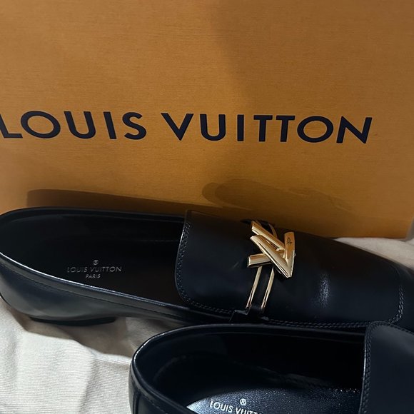 Louis Vuitton Loafer - Picture 1 of 11